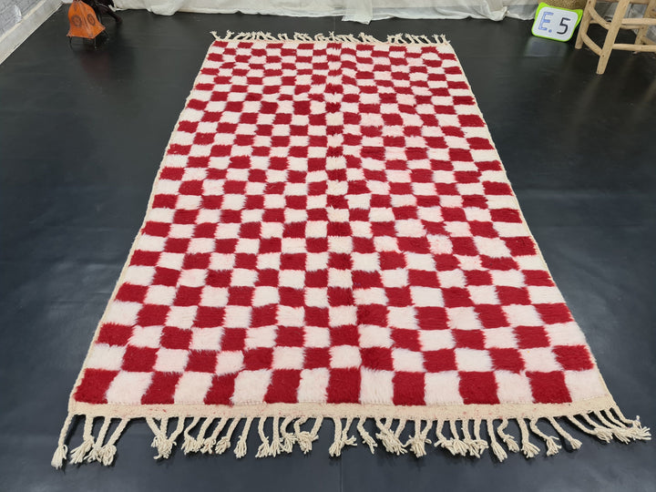 Moroccan Handmade Carpet, White and Vivid Red Beni Ourain Rug, Tribal Checkered Rug, Berber Wool Rug, Tapis berbere, Teppish Marokko.