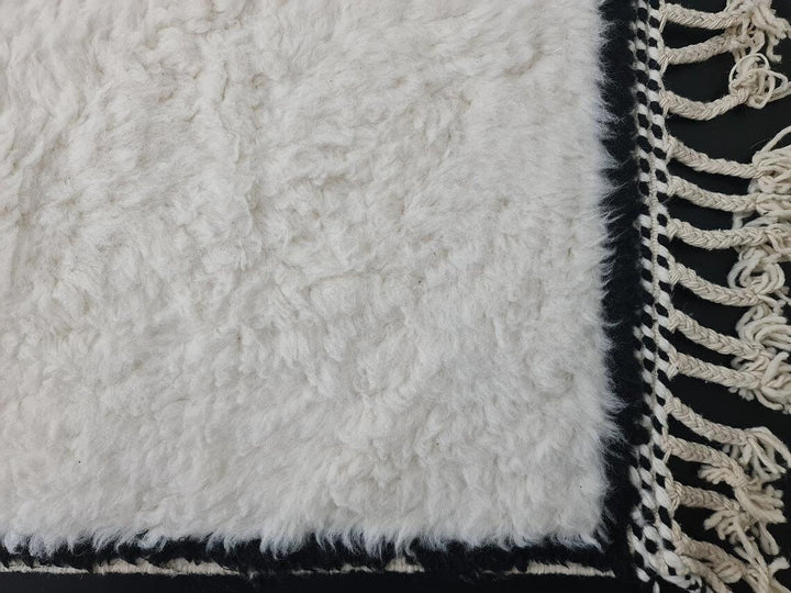 AMAZING BENIOURAIN RUG, Moroccan Handmade Rug, Black And White Rug, AbstractRug, Handmade Sheep Wool Carpet, Berber Rug, Area Wool Rug