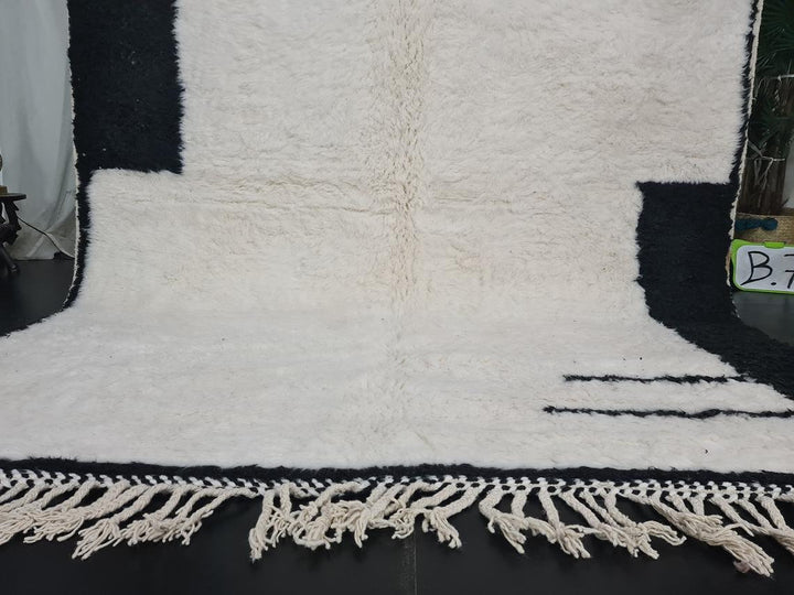 AMAZING BENIOURAIN RUG, Moroccan Handmade Rug, Black And White Rug, AbstractRug, Handmade Sheep Wool Carpet, Berber Rug, Area Wool Rug