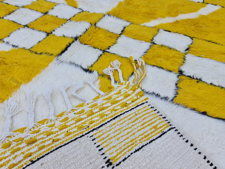 Abstract Moroccan Carpet, White and Yolk Yellow Rug, Beni Ouarain Rug, Authentic Wool, Berber Rug, Checker Rug, Handmade Rug,Teppish Marokko