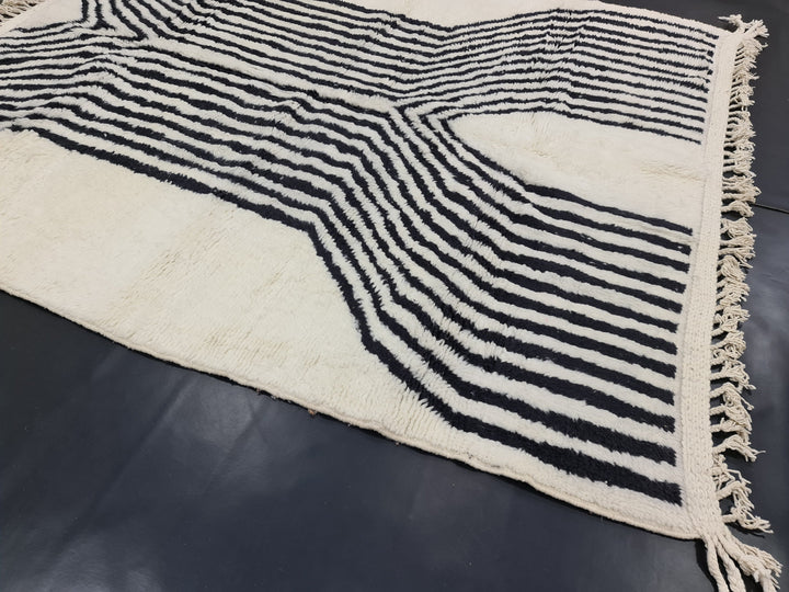 Gorgeous Beni Ourain Rug, Moroccan Handmade Carpet, Striped Rug, Tribal Rug, Berber Rug, White and Black Rug, Tapis berbere, Tapis Marocain