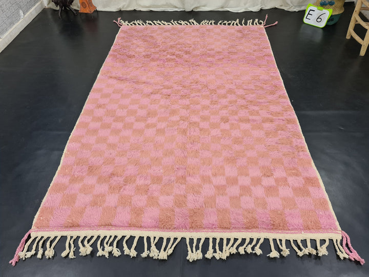 Beni Ourain Handmade Rug, Moroccan Rug, Berber Rug, Beniourain Tribal carpet, Azilal Rug, Pink and Orange Rug, Checker Rug, Tapis Marocain