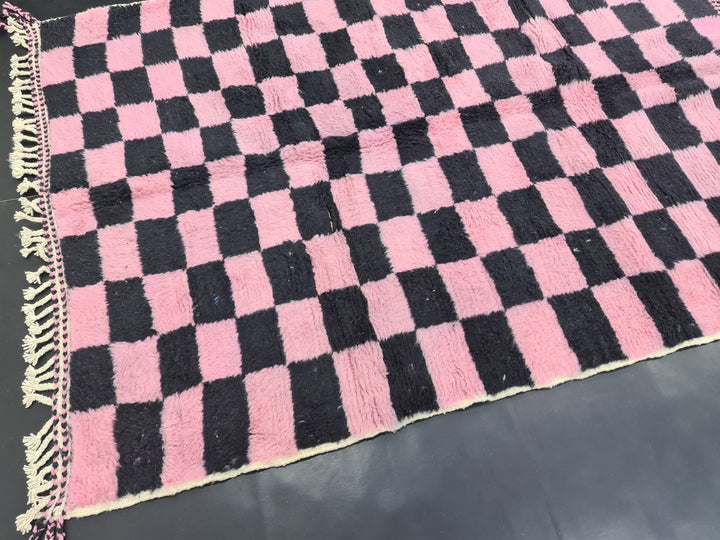 Beni Ourain Handmade Rug, Moroccan Rug, Berber Rug, Beniourain Tribal carpet, Azilal Rug, Pink and Black Rug, Checker Rug, Tapis Marocain