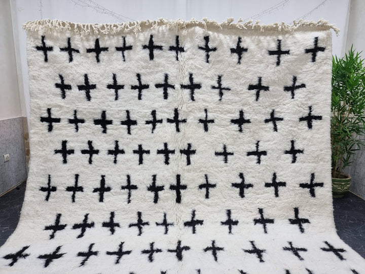 AMAZING BENIOURAIN RUG, Abstract Rug, Moroccan Rug, Handmade Wool Rug, Handwoven Rug, White and Black Rug, Area Rug, Berber Symbols Rug .