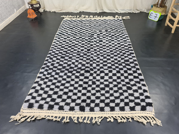 Authentic Beni Ourain Rug, Moroccan Handmade Rug, Berber Rug, Checkered Beniourain Rug, Scandinavian Rug, Gray and Black Rug.