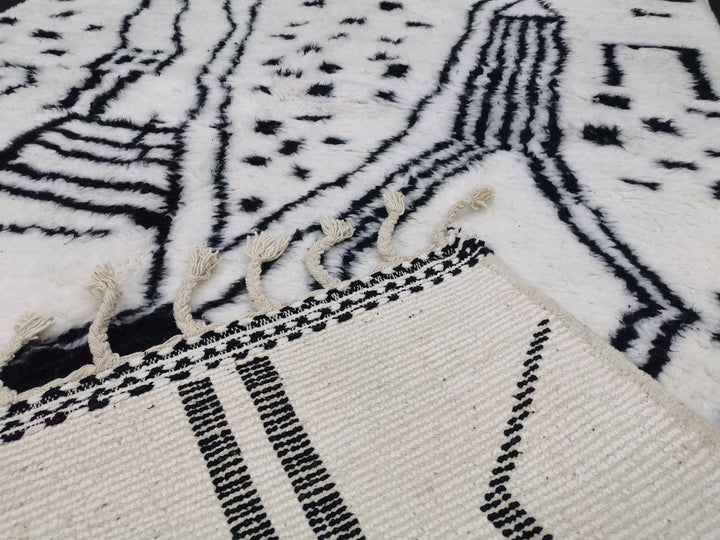 Fabulous Moroccan Rug, Scandinavian Area Rug, Beni Ourain Rug  Berber Wool Rug, White and Black Rug, Authentic Wool Decor, Beniourain Rug.