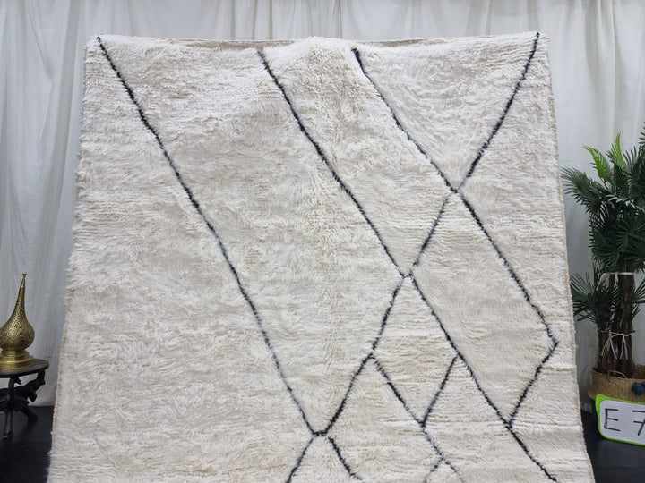 Artistic Beni Ourain Rug, Moroccan Handmade Rug, Geometric Beniourain Rug, Tribal Berber rug, White and Black Wool Rug, Tapis Marocain.