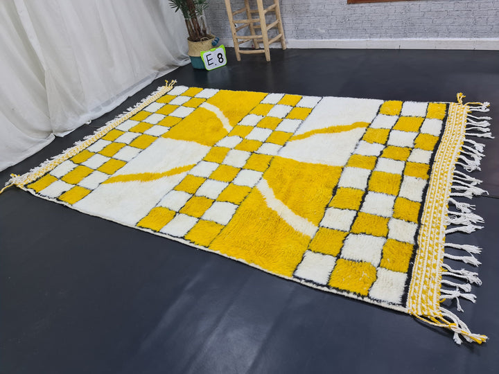 Abstract Moroccan Carpet, White and Yolk Yellow Rug, Beni Ouarain Rug, Authentic Wool, Berber Rug, Checker Rug, Handmade Rug,Teppish Marokko