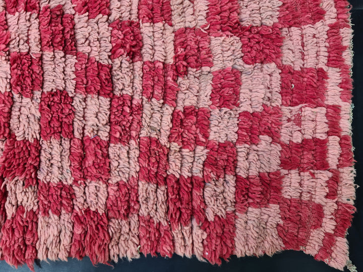  moroccan rug, handmade moroccan runner rug, faded red and pink runner, checkered  runner rug, berber carpet, tapis marocain.