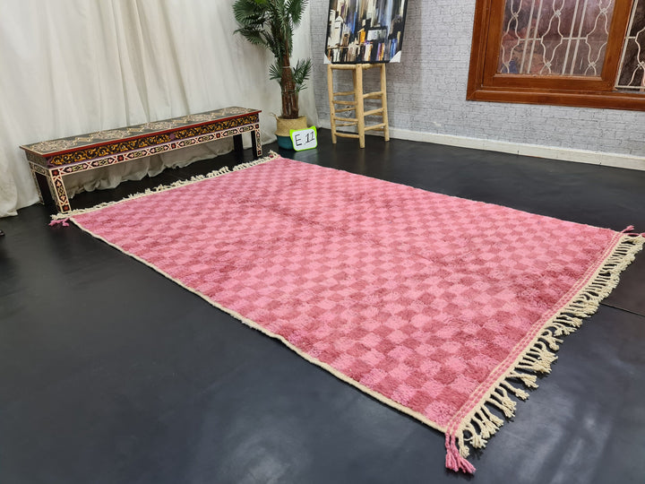 Amazing Beni Ourain Rug, Moroccan Handmade Rug, Beni Ouarain Carpet, Sheep Wool Rug, Authentic Berber Rug, Pink And Peach Rug, Checkered Rug