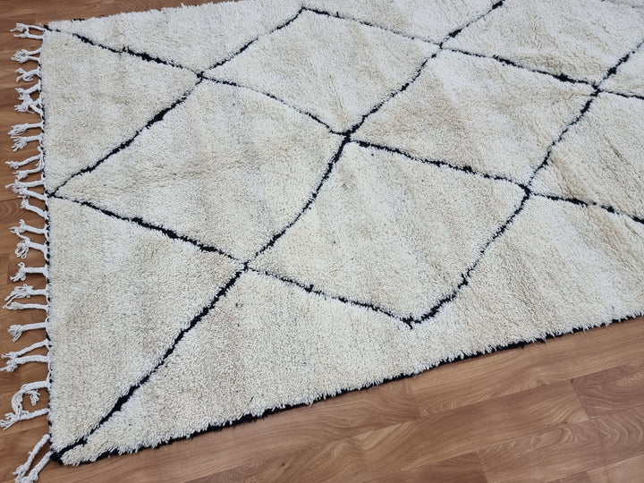 White black Beni Ouarain Moroccan rugs  Moroccan beni ourain rug Style  Morrocan rug Wool Berber design  Handmade rug  Berber Rugs Style