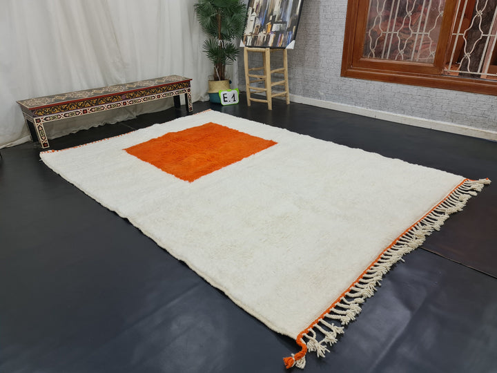 Authentic Beni Ourain Rug, Moroccan Handmade Rug, Berber Rug, Abstract Beniourain Rug, Sheep Wool rug, White And Orange Rug, Tapis marocain.