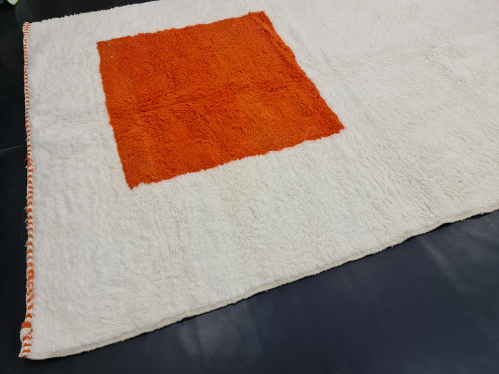 Authentic Beni Ourain Rug, Moroccan Handmade Rug, Berber Rug, Abstract Beniourain Rug, Sheep Wool rug, White And Orange Rug, Tapis marocain.