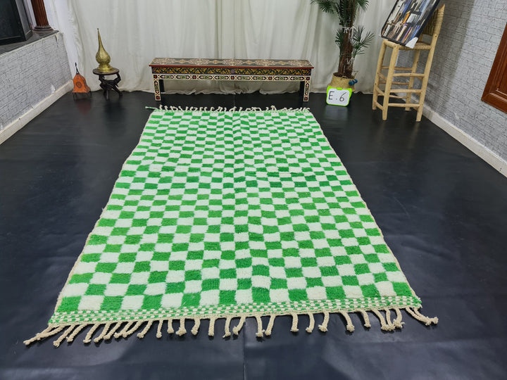 Amazing Beni Ourain Rug, Moroccan Rug, Sheep Wool Rug, Checker Rug, Authentic Carpet, White and Vibrant Green Rug, Handmade Rug, Berber Rug.