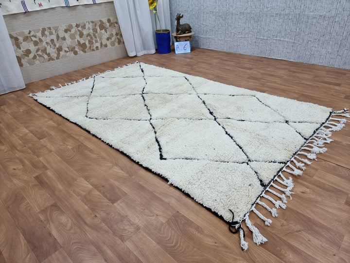 White black Beni Ouarain Moroccan rugs  Moroccan beni ourain rug Style  Morrocan rug Wool Berber design  Handmade rug  Berber Rugs Style