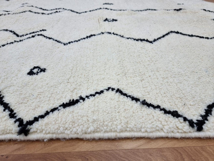 Beni Ouarain White black Moroccan rugs  Moroccan beni ourain rug Style  Morrocan rug Wool Berber design  Handmade rug  Berber Rugs Style