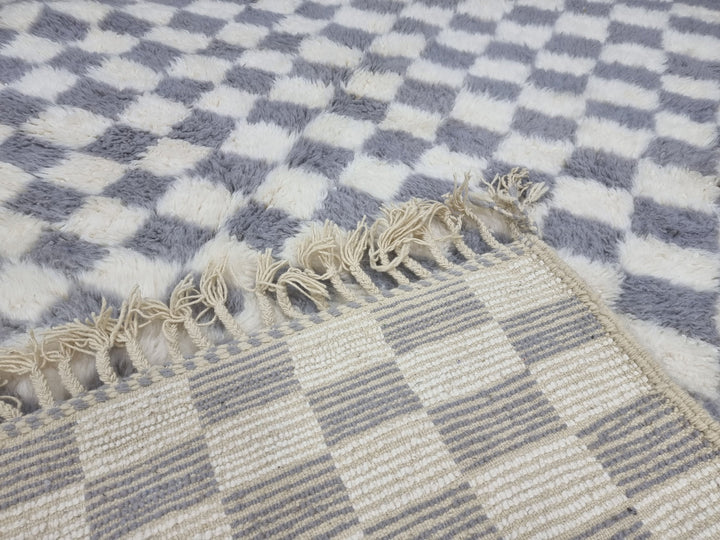 Unique Beni Ourain Rug, Moroccan Rug, Sheep Wool Rug, Checkered Rug, Authentic Wool Carpet, White and Gray Rug, Handmade Rug, Berber Rug.