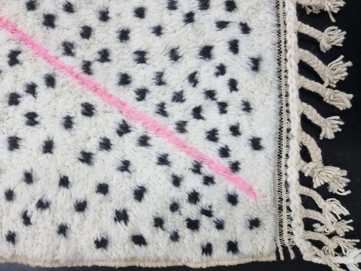 Fabulous Plush Rug, Beniourain Rug,Tribal Rug,Dotted Moroccan Rug, Beniourain Rug, Authentic Wool Rug, Berber Rug, White, Pink And Black Rug