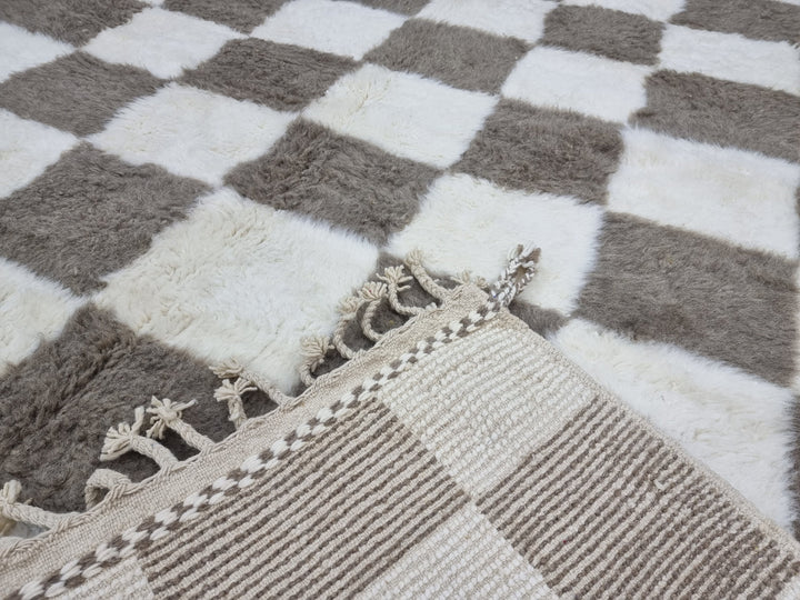 UNIQUE CHECKER RUG, Moroccan Handmade Rug, Rug , Tribal Checkerboard Rug, Berber Wool Rug, Gray Area Rug, Authentic Beni Ourain Rug