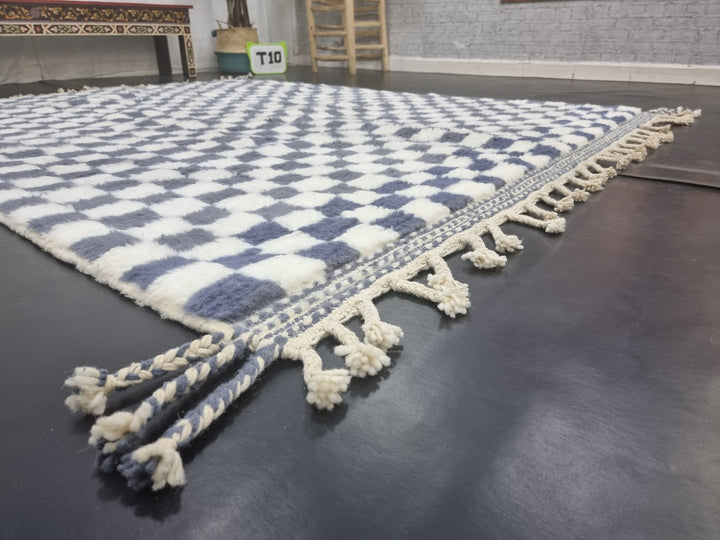 Checkered Moroccan Carpet, White and Gray Rug, Beni Ouarain Rug, Moroccan Wool Rug, Handmade Berber Rug, Azilal Checker carpet, Tribal Rug.