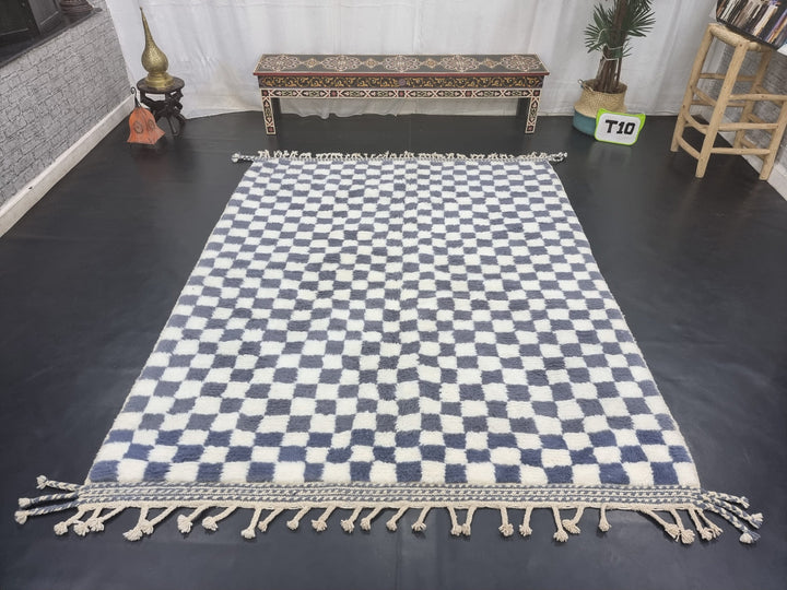 Checkered Moroccan Carpet, White and Gray Rug, Beni Ouarain Rug, Moroccan Wool Rug, Handmade Berber Rug, Azilal Checker carpet, Tribal Rug.