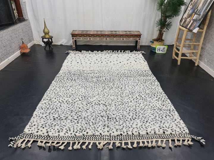 BEAUTIFUL HANDMADE RUG, Sheep wool rug, BlackWhite Rug, Berber Carpet, Moroccan Rug, Dotted Beni Ourain Rug, Azilal Carpet, Handwoven Rug,