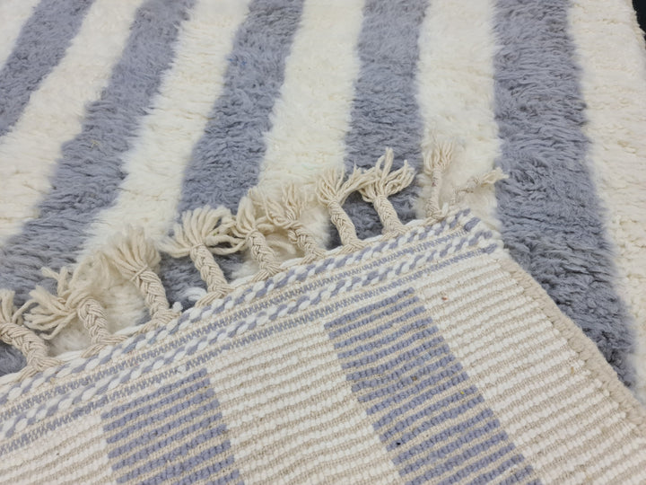 GORGEOUS BENIOURAIN RUG, Tribal Rug, Striped Moroccan Rug, Sheep Wool Rug, Berber Rug, White And Grey Rug, Handwoven Carpet, Azilal Carpet.