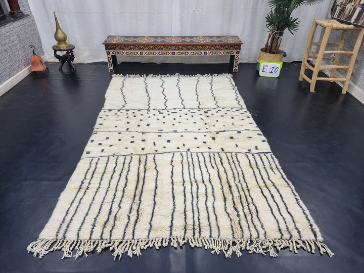 Gorgeous Mrirt CarpetHandmade Berber RugMoroccan Handmade RugAzilal RugTribal Striped RugWhite And Black RugHight Quality Wool Rug.