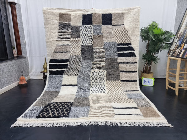 Unique Moroccan Rug, White, Black and Grey Rug, Beni Ourain Rug, Handmade Wool, Plush Berber Rug, Abstract Wool Rug, Authentic Moroccan Rug.