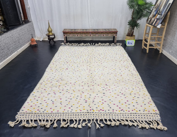 MOROCCAN DOTTED CARPET, Beni Ouarain Rug, Azilal rug, Moroccan Handmade Rug, Berber Rug, Dotted White Rug, Handmade Wool Rug, Colorful Rug