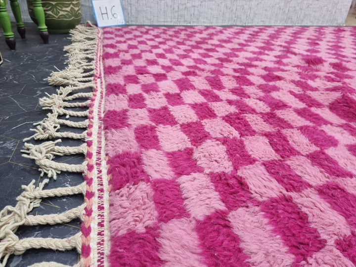 STUNNING BENIOURAIN RUG, Moroccan Rug, Sheep Wool Rug, Checkered Rug, Pink And Dark Pink Rug, Handmade Rug, Berber Rug, Handwoven Carpet .