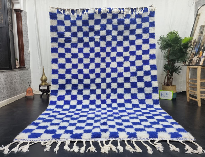 STUNNING BENIOURAUN RUG, Moroccan Rug, Sheep Wool Rug, Checkered Rug, White and Royal Blue Rug, Handmade Rug, Berber Rug, Handwoven Carpet .