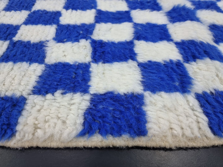 BEAUTIFUL BENIOURAIN RUG, Check Moroccan Rug, Berber Rug, Beniourain Carpet, Azilal Rug, White and Blue Rug, Checker Rug, Handwoven Carpet