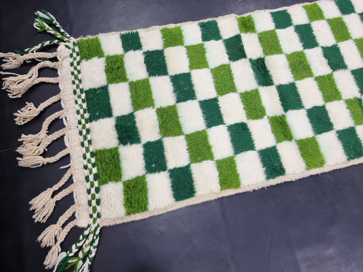 BEAUTIFUL BENIOURAIN RUG, Moroccan Handmade Carpet,Pickle,Dark Green And White Rug,Berber Rug, Azilal Rug,Checkered Rug,Berber Handwoven Rug