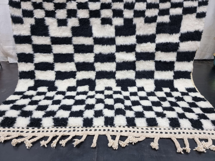 UNIQUE BENIOURAIN RUG, Moroccan Handmade Carpet, Black and White Rug, Berber Wool Rug, Berber Rug, Checkered Rug,Berber Handwoven Carpet