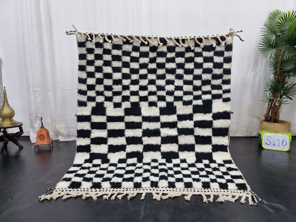 UNIQUE BENIOURAIN RUG, Moroccan Handmade Carpet, Black and White Rug, Berber Wool Rug, Berber Rug, Checkered Rug,Berber Handwoven Carpet