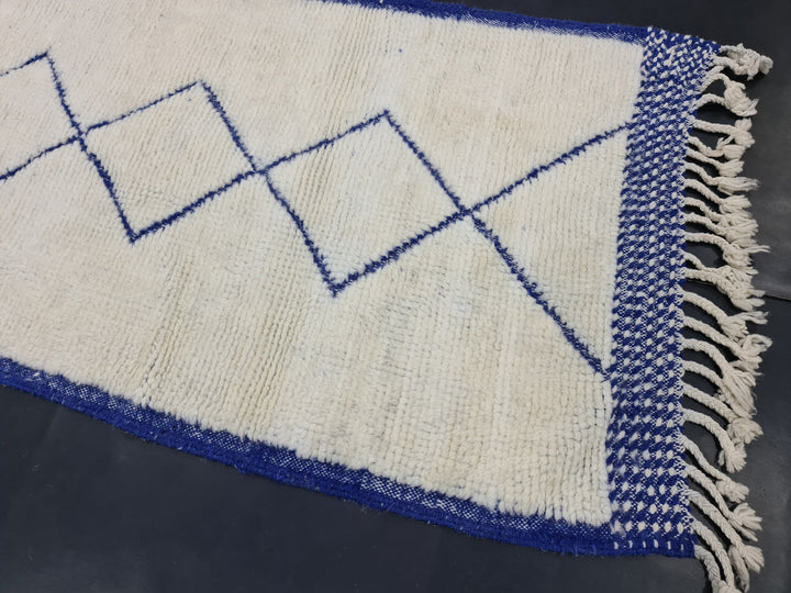 UNIQUE BENIOURAIN RUG, Handmade Rug,Moroccan Rug, Geometric White And Blue Rug, Beniourain Rug, Wool Rug, Handwoven Wool Rug,Azilal Carpet