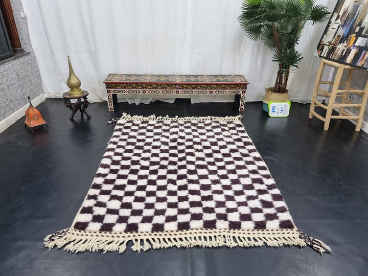 BEAUTIFUL BENIOURAIN RUG, Moroccan Handmade Carpet, Dark Brown and White Rug, Berber Wool Rug,Berber Rug, Checkered Rug,Berber Handwoven Rug