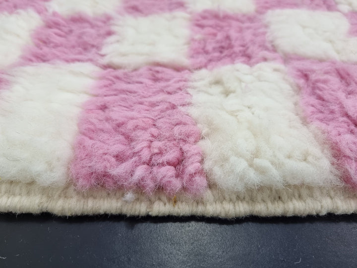 GORGEOUS BENIOURAIN RUG, Moroccan Handmade Carpet, Pink and White Rug, Berber Wool Rug, Berber Rug, Checkered Rug,Berber Handwoven Carpet