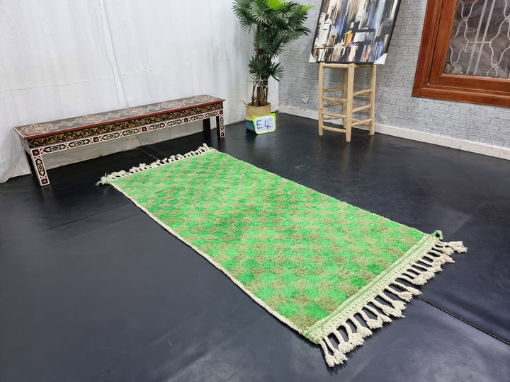 STUNNING BENIOURAIN RUG, Check Moroccan Rug, Berber Rug, Beniourain Carpet, Azilal Rug, Green Rug, Checker Rug, Handwoven Rug, Wool Carpet .