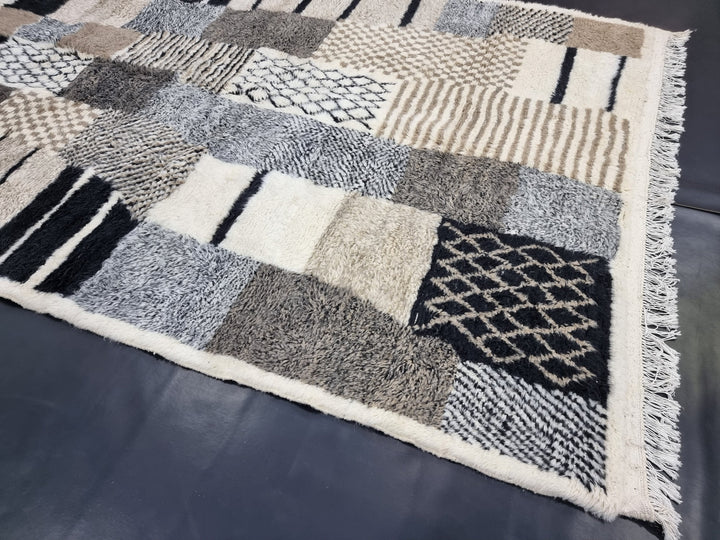 Unique Moroccan Rug, White, Black and Grey Rug, Beni Ourain Rug, Handmade Wool, Plush Berber Rug, Abstract Wool Rug, Authentic Moroccan Rug.