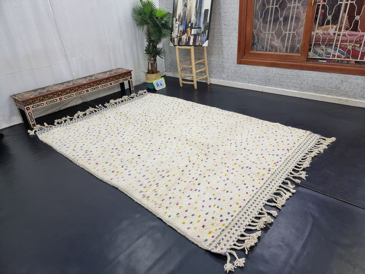 MOROCCAN DOTTED CARPET, Beni Ouarain Rug, Azilal rug, Moroccan Handmade Rug, Berber Rug, Dotted White Rug, Handmade Wool Rug, Colorful Rug