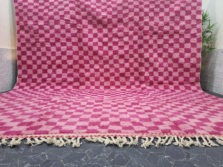 STUNNING BENIOURAIN RUG, Moroccan Rug, Sheep Wool Rug, Checkered Rug, Pink And Dark Pink Rug, Handmade Rug, Berber Rug, Handwoven Carpet .