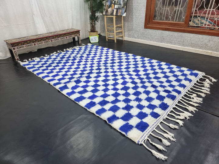 STUNNING BENIOURAUN RUG, Moroccan Rug, Sheep Wool Rug, Checkered Rug, White and Royal Blue Rug, Handmade Rug, Berber Rug, Handwoven Carpet .