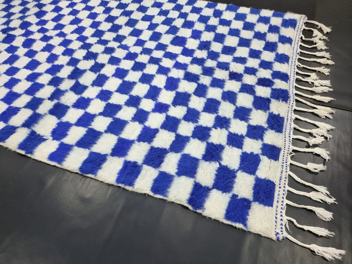 STUNNING BENIOURAUN RUG, Moroccan Rug, Sheep Wool Rug, Checkered Rug, White and Royal Blue Rug, Handmade Rug, Berber Rug, Handwoven Carpet .