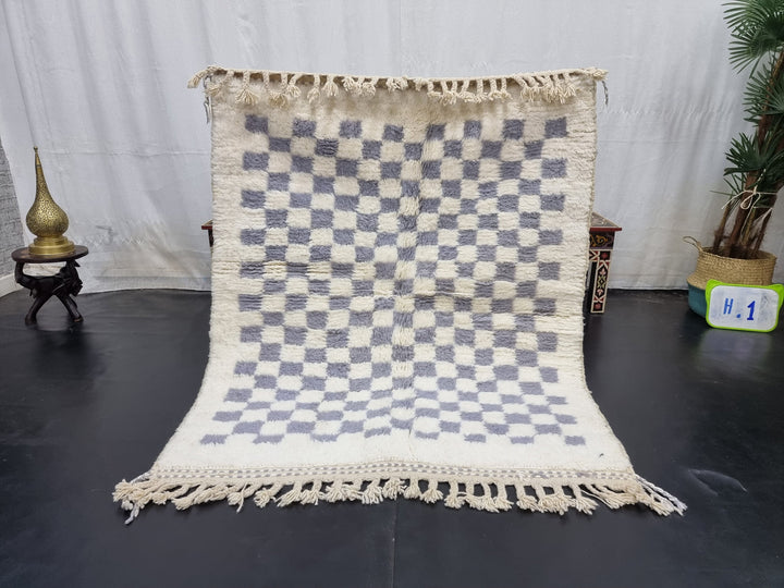 AMAZING BENIOURAIN RUG, Moroccan Rug, Sheep Wool Rug, Checkered Rug, White And Gray Rug, Handmade Rug, Berber Rug, Handwoven Carpet .