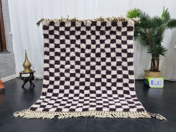 BEAUTIFUL BENIOURAIN RUG, Moroccan Handmade Carpet, Dark Brown and White Rug, Berber Wool Rug,Berber Rug, Checkered Rug,Berber Handwoven Rug