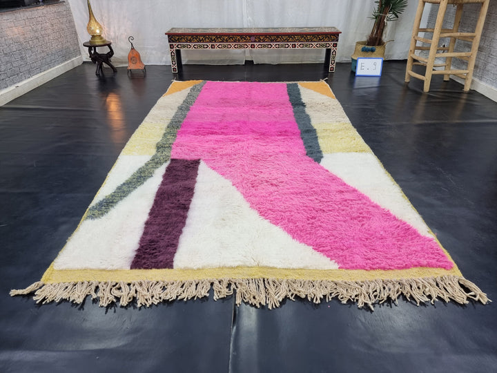 STUNNING BENIOURAIN RUG, Moroccan Rug , Sheep Wool Rug,Abstract Rug, Pink And White Rug,Handmade Rug,Berber Azilal Rug,Handwoven Carpet.