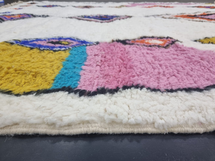 ARTISTIC BENIOURAIN RUG, Moroccan Rug, Sheep Wool Rug, , Geometric Rug, White And Pink Rug, Unique Handmade Rug,Berber Rug,Azilal Rug