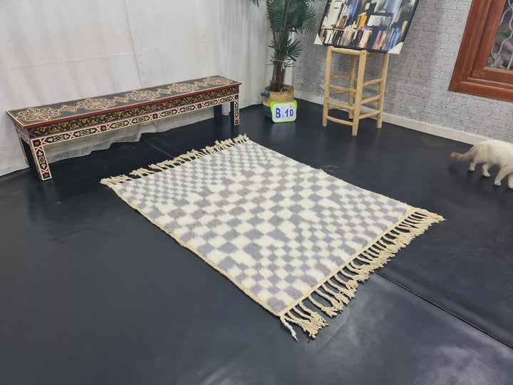 UNIQUE BENIOURAIN RUG, Moroccan Handmade Carpet, Gray And White Rug, Berber Wool Rug, Berber Rug, Checkered Rug, Berber Handwoven Carpet